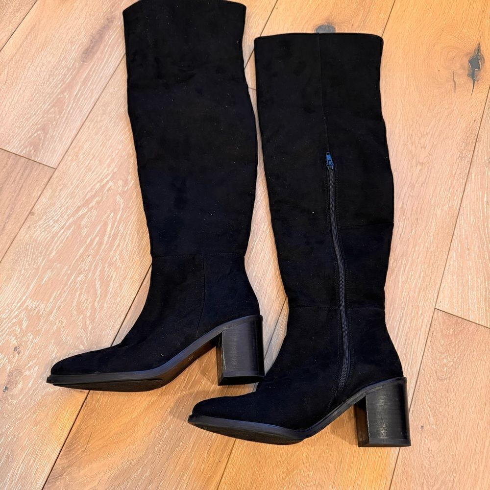 Gifted Tall Boot - Picture 6 of 9